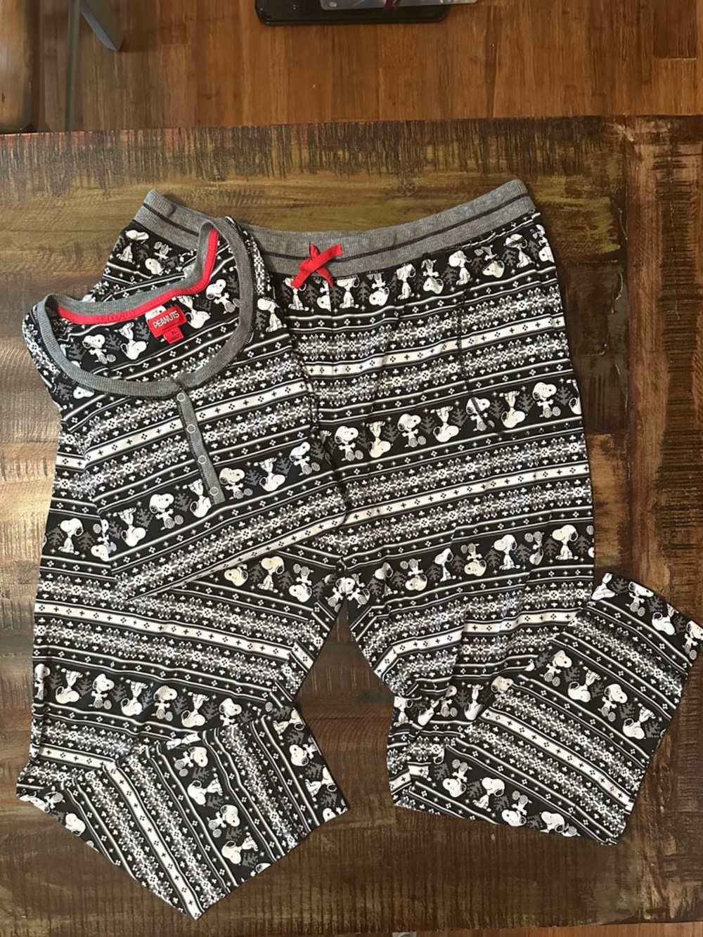 Peanuts Black & Gray Snoopy Pajama Set with Red Accents